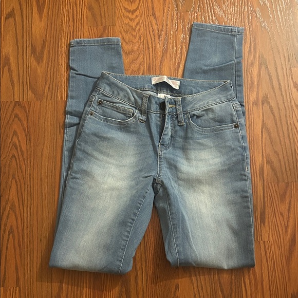 No Boundaries Light Blue Skinny Jeans - Picture 2 of 11